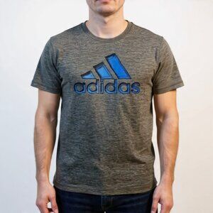 Minimalist Style: Adidas Small Grey Tee - Effortless Comfort for Everyday Chic